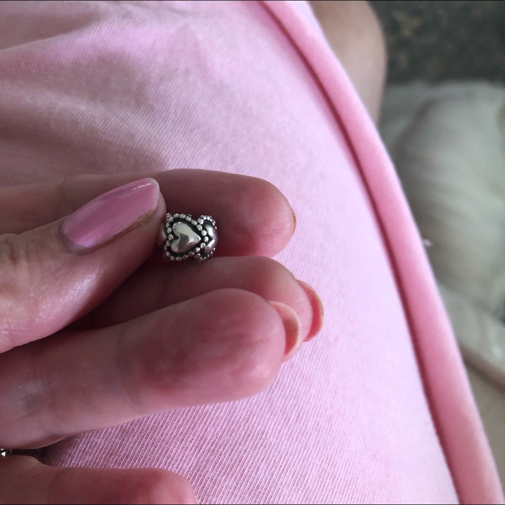 Genuine Pandora Charm Everlasting Love. ❤️ Barrel design with hearts & beading